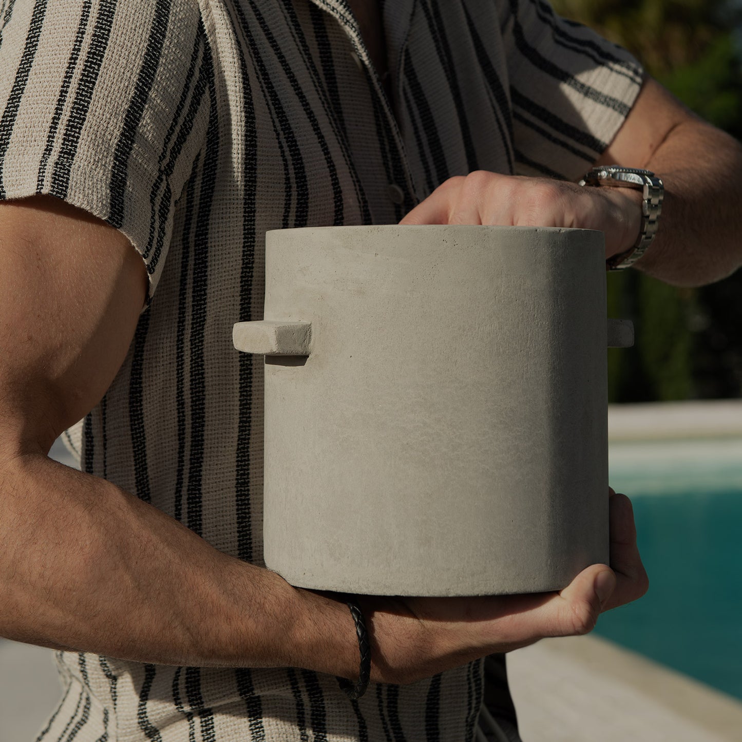 Round Concrete Planter Small lifestyle