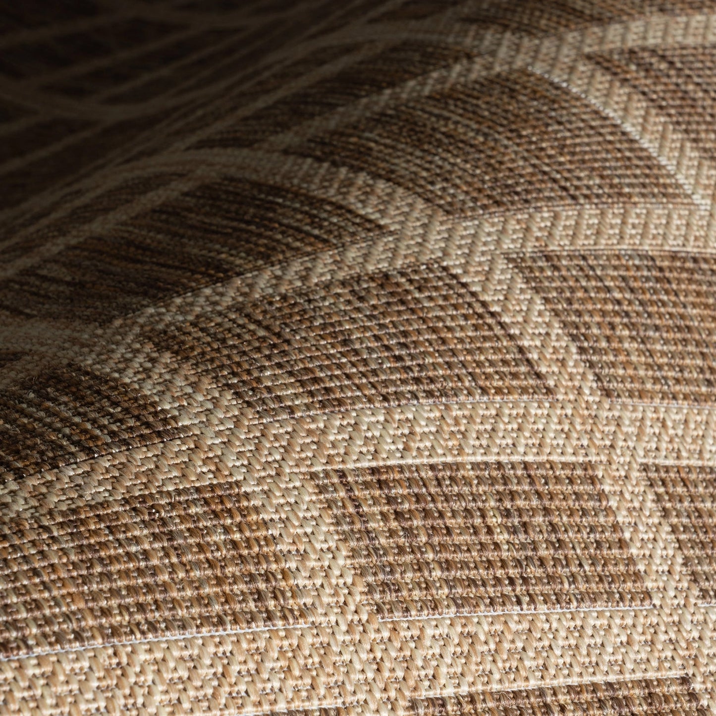 Ellie Outdoor Rug polypropylene geometric pattern details