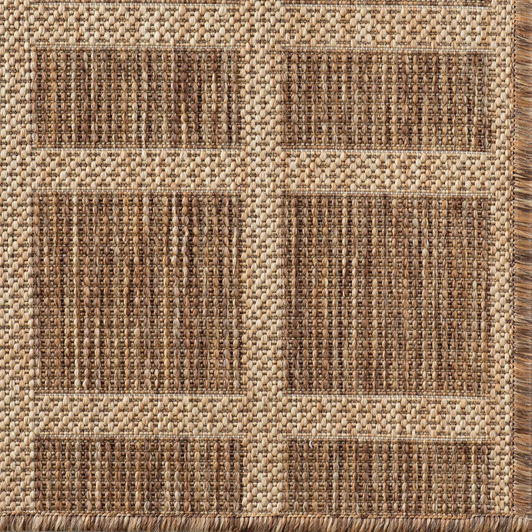 Ellie Outdoor Rug polypropylene geometric pattern serged edge