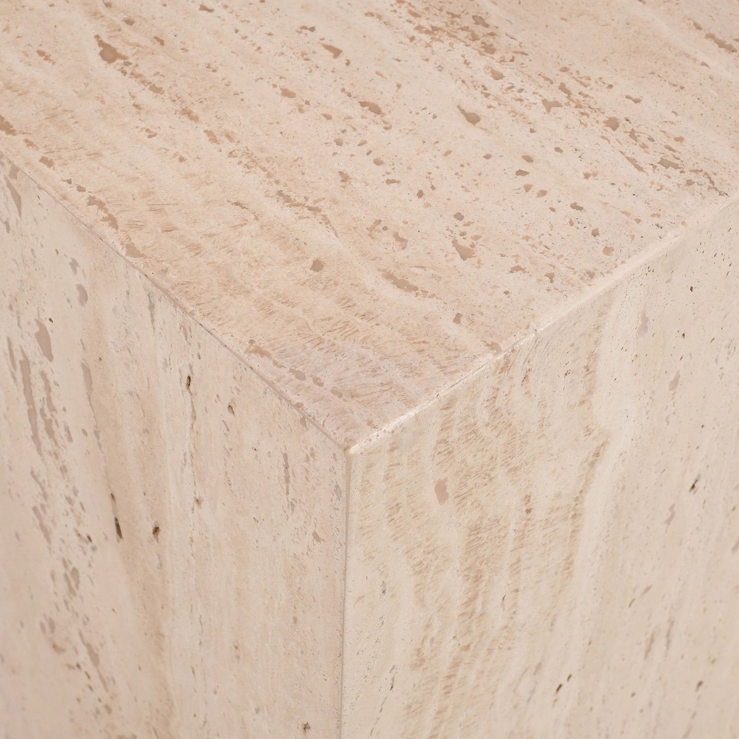 Marc Accent Table corner