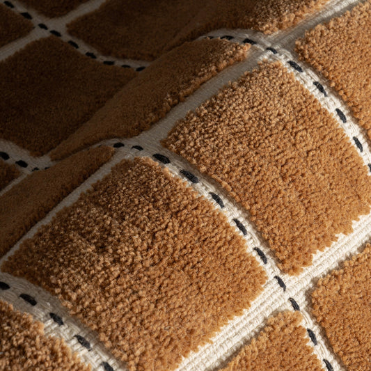 Wren Checkered Wool Rug detail